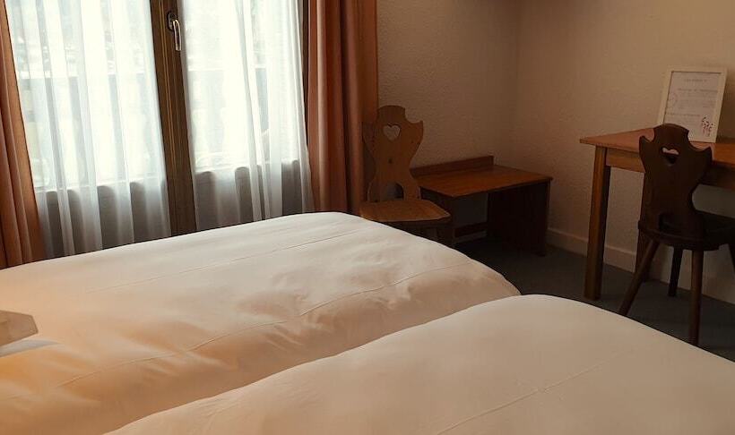 스탠다드 룸, Restaurant La Buffe