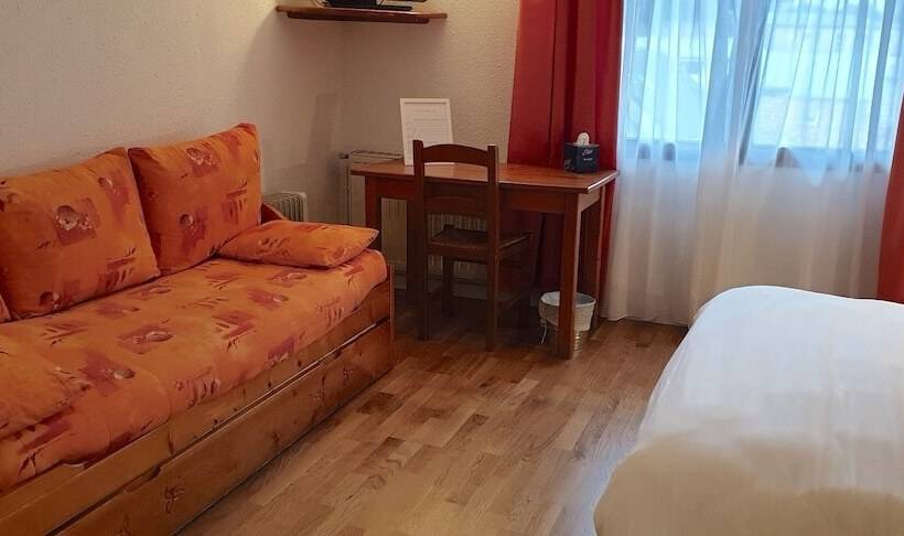 4인용 스탠다드 룸, Restaurant La Buffe