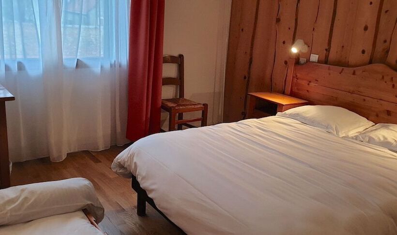 Четырехместный Номер Стандарт, Restaurant La Buffe