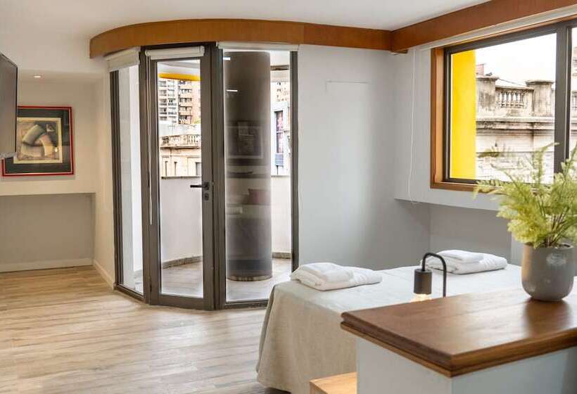 استودیوی سوپریور, Vilaut Smart Flat