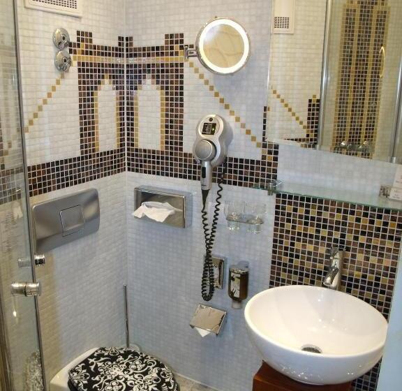 غرفة قياسية مزوَّدة بشُرفة, Park Villa Zentral Am Mittelrhein   Zimmer & Apartments