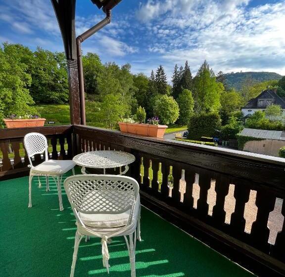 غرفة قياسية مزوَّدة بشُرفة, Park Villa Zentral Am Mittelrhein   Zimmer & Apartments