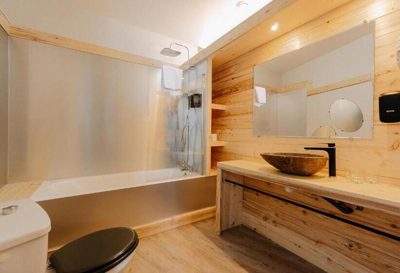 חדר סטנדרט לשלושה, Auberge De La Paillère