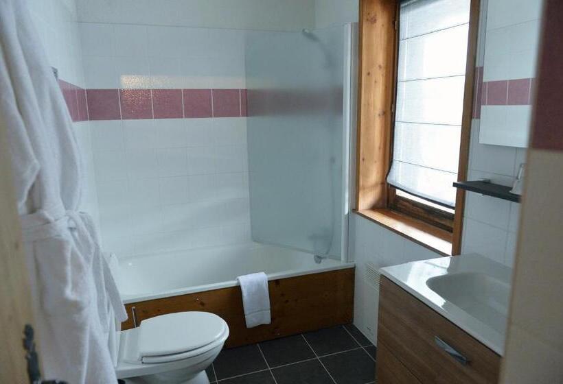 트리플 스탠다드 전망룸, Bellevue