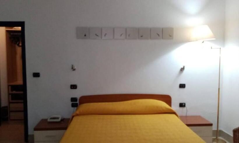 スタンダード４人部屋, Caporal