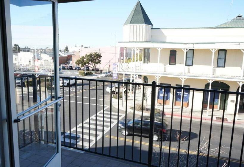 디럭스 룸 킹사이즈 침대, Comfort Inn Hanford Lemoore