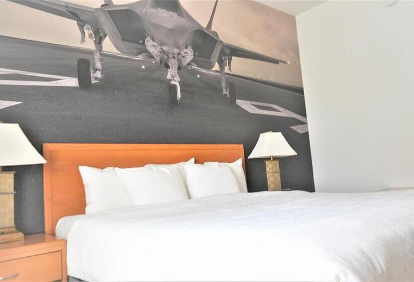 장애인을 위한 킹사이즈 침대 스탠다드 룸, Comfort Inn Hanford Lemoore