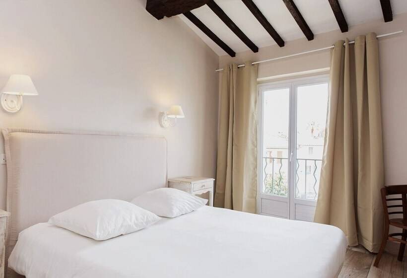 Номер Стандарт Трехместный, Coq