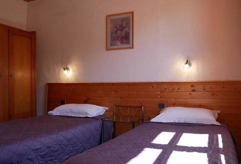 חדר משפחתי, Du Parc   Manoir Du Baron Blanc