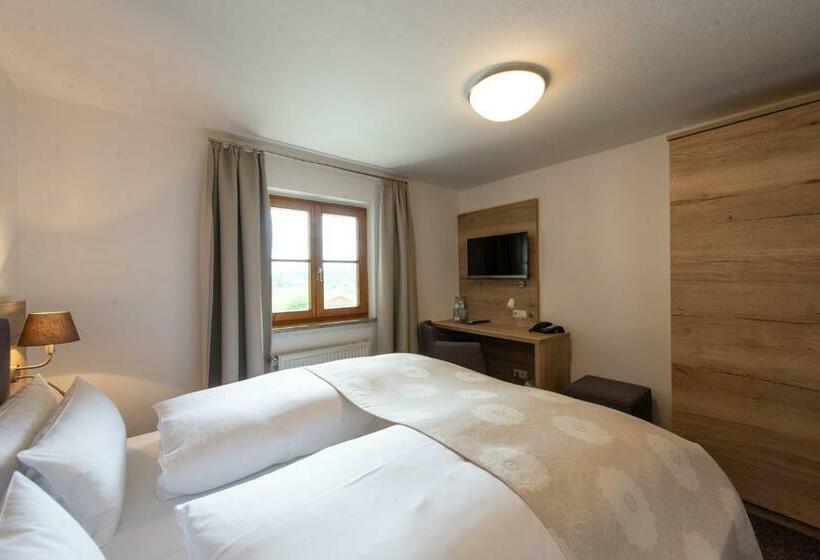 اتاق استاندارد, Haflhof