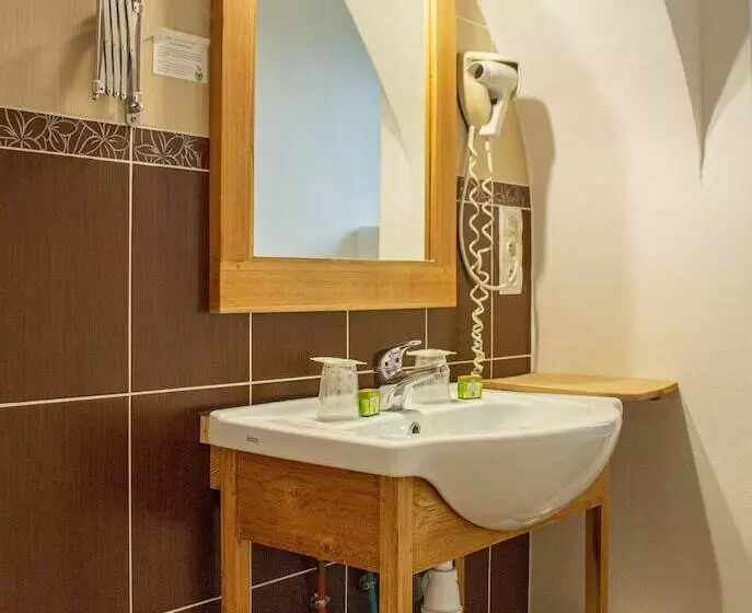 スタンダードトリプルルーム, Hostellerie Et Spa De La Vieille Ferme