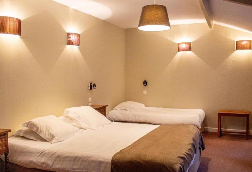 Номер Стандарт Трехместный, Hostellerie Et Spa De La Vieille Ferme