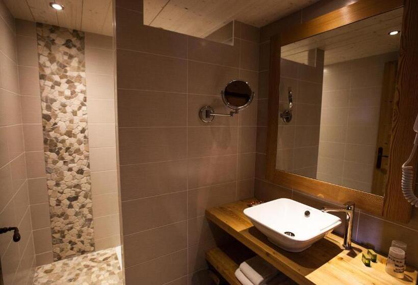 Полулюкс, Hôtel L Ensoleillé