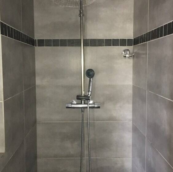 스탠다드 룸, La Pêcherie