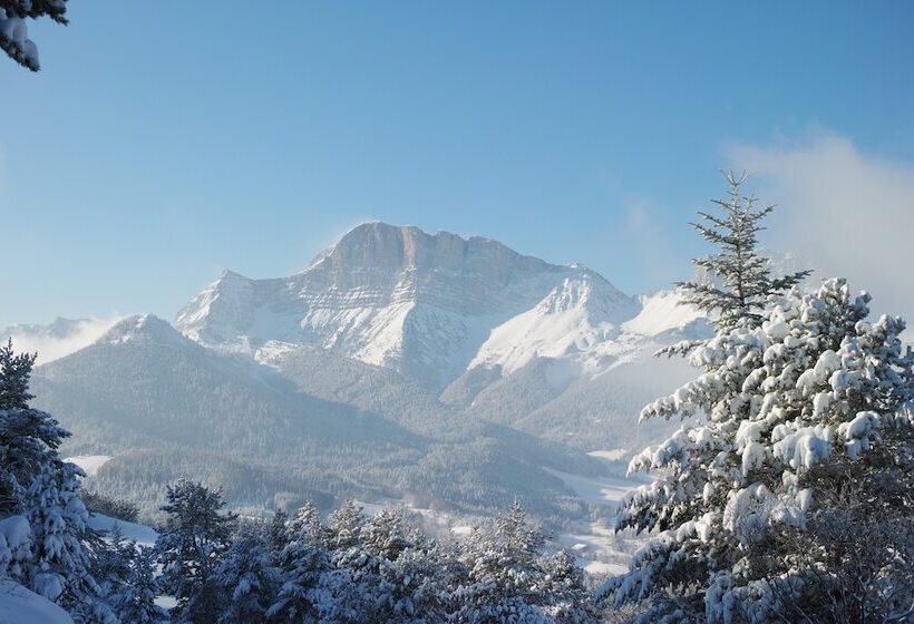Pokój Rodzinny, Le Chalet