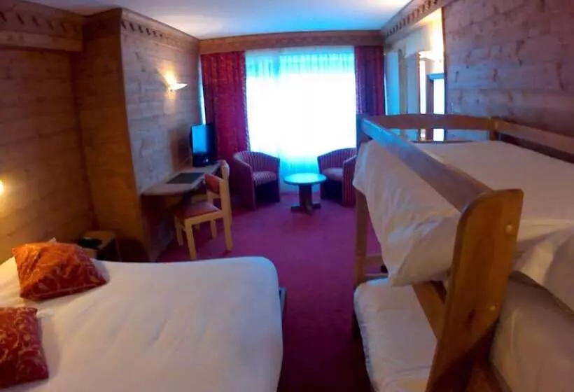 Camera Familiare, Le Chalet