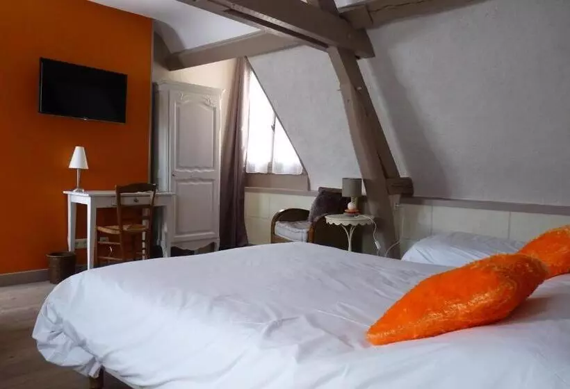 コンフォートトリプルルーム, Logis Hôtels Restaurant Le Relais Chenonceaux