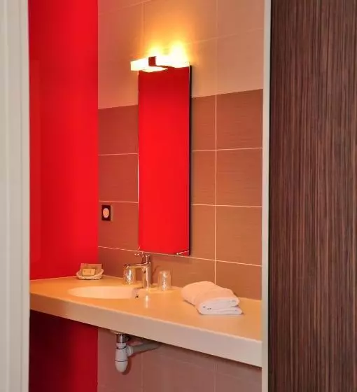Comfort Kolmen Hengen Huone, Logis Hôtel A La Bonne Auberge