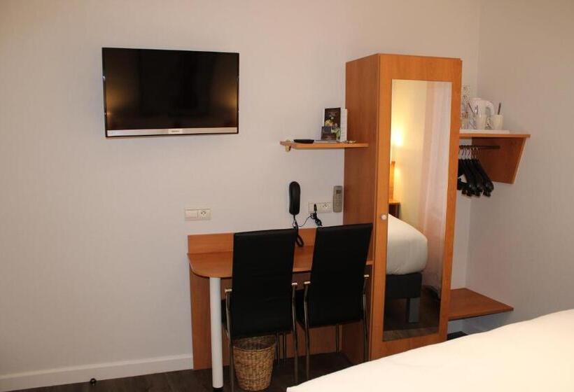 חדר סטנדרט, Logis Hotel De Paris