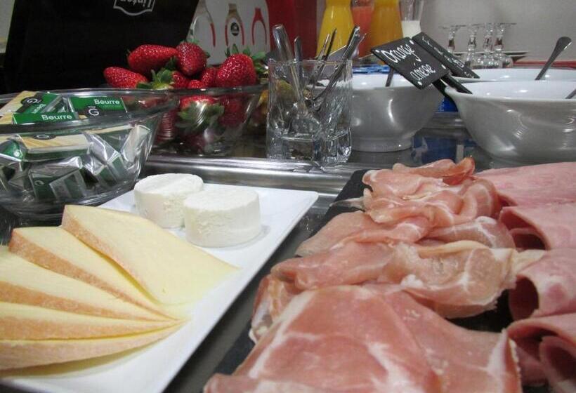 חדר סטנדרט, Logis Hotel De Paris