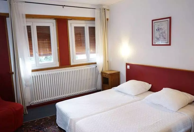 Standard Room, Marchal