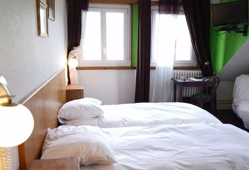 Standard Room, Marchal