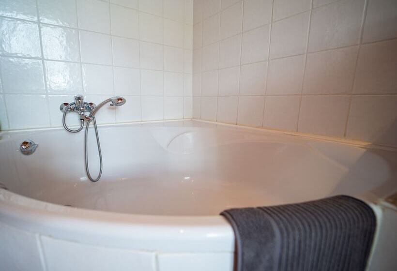 סוויטה נוף להרים, Domaine St Ferreol