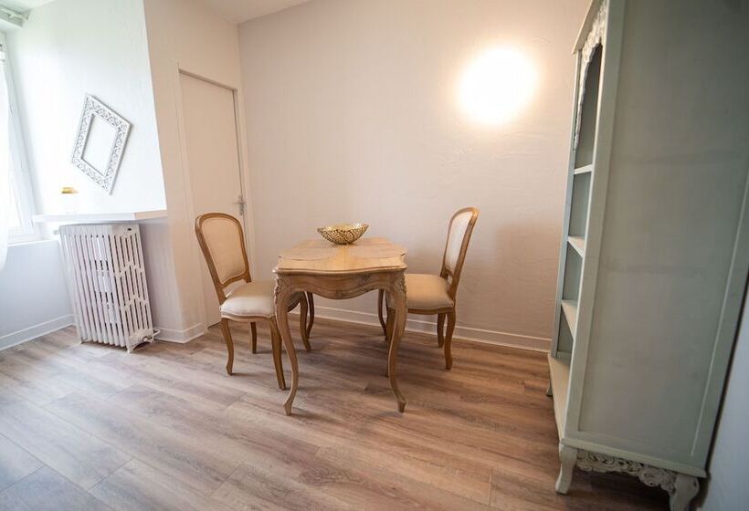 סוויטה נוף להרים, Domaine St Ferreol