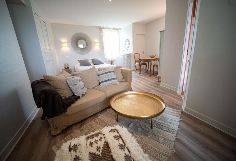 סוויטה נוף להרים, Domaine St Ferreol