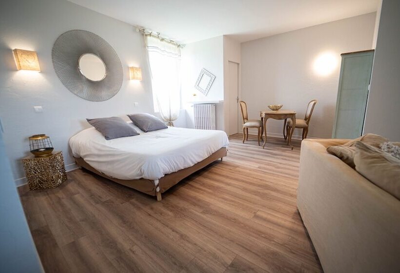 סוויטה נוף להרים, Domaine St Ferreol