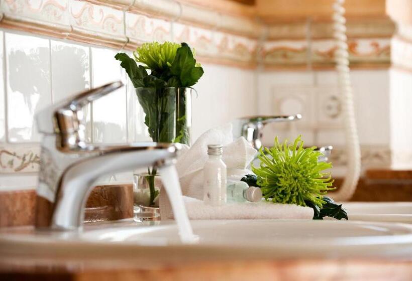 Люкс с Балконом, Romantik Hotel Knippschild