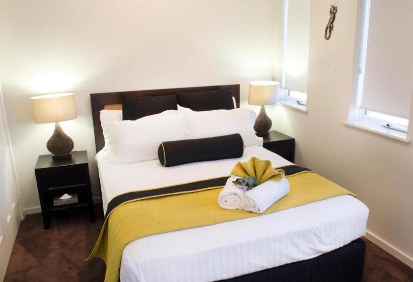 1 Bedroom Penthouse Apartment, Gecko Lodge Kalbarri