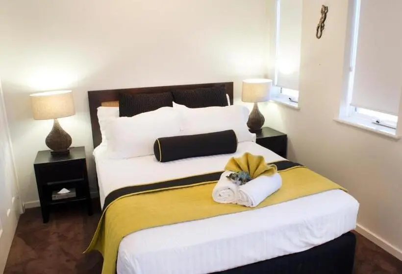 1 Bedroom Penthouse Apartment, Gecko Lodge Kalbarri