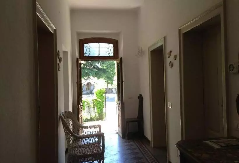 1ベッドルームアパートメントをつなぐ, Albergo Ristorante Madonnina
