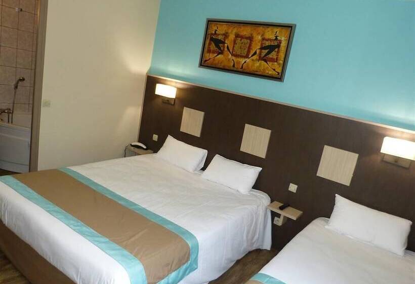 Номер Стандарт Трехместный, Arbor Les Hunaudieres Le Mans Sud Mulsanne