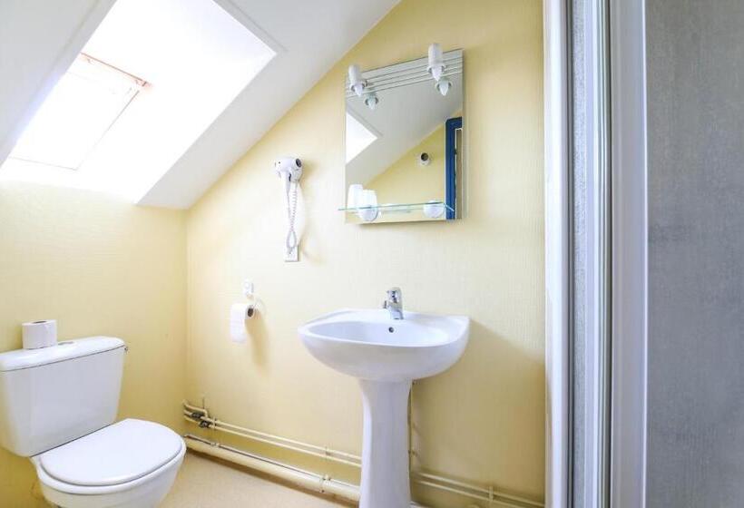 חדר סטנדרט לשלושה, Montdidier Hôtel