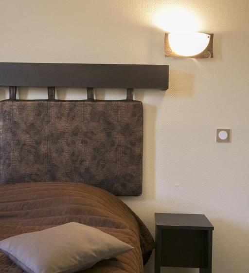 标准单人间, Hôtel Et Restaurant Du Col Osquich