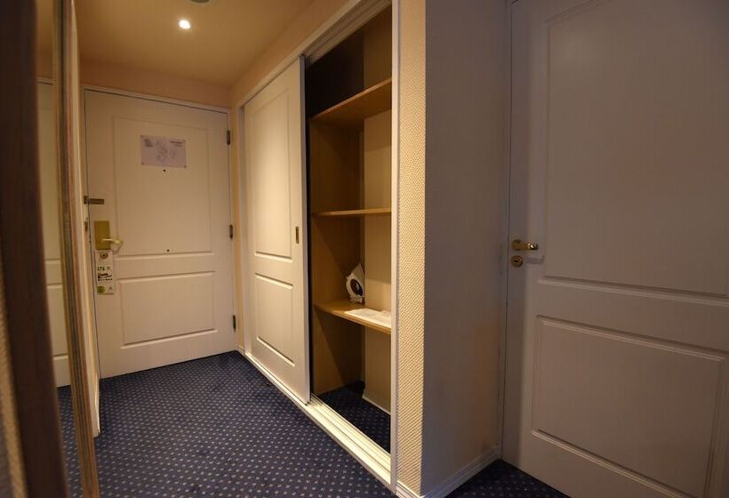 シングルデラックスルーム, Holiday Inn Cordoba, An Ihg