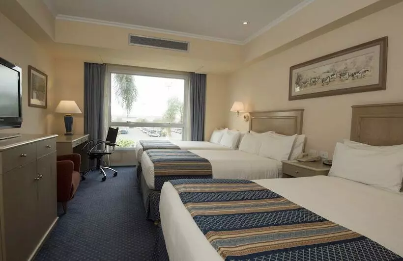 اتاق استاندارد با چشم‌انداز, Holiday Inn Cordoba, An Ihg