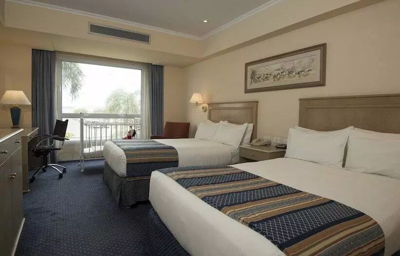 اتاق استاندارد با چشم‌انداز, Holiday Inn Cordoba, An Ihg