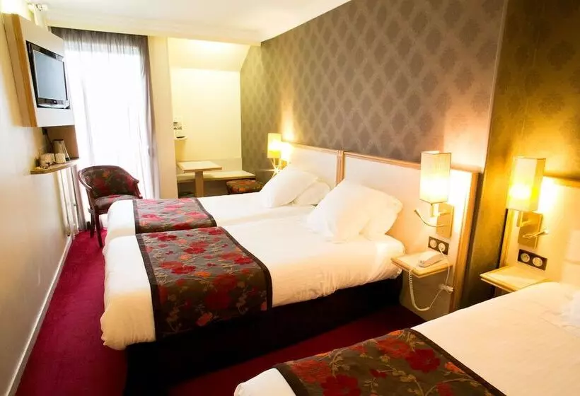 اتاق استاندارد سه نفره, Le Relais Du Roy
