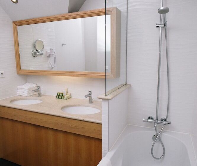 ファミリールーム, Le Relais Du Roy