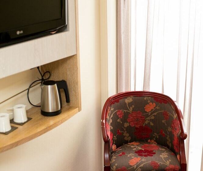 コンフォートルーム, Le Relais Du Roy