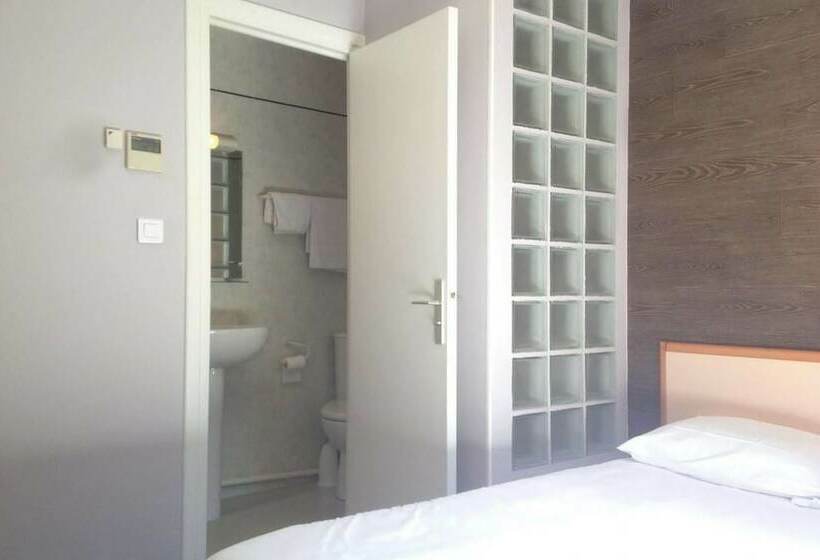 غرفة كومفورت ثلاثية, Les Cigalons