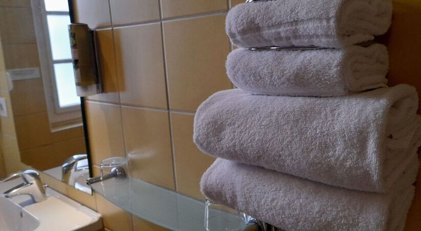 标准间, Logis Hôtel Le Commerce