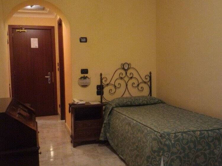 חדר סטנדרט יחיד, Primavera Dell'etna