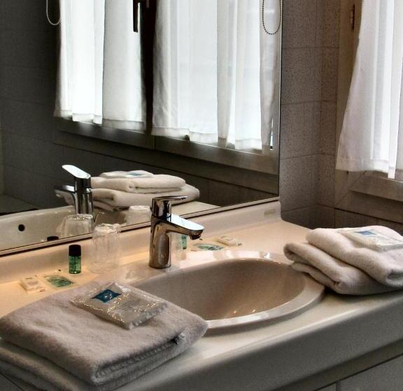 اتاق راحتی, Restaurant De La Marne