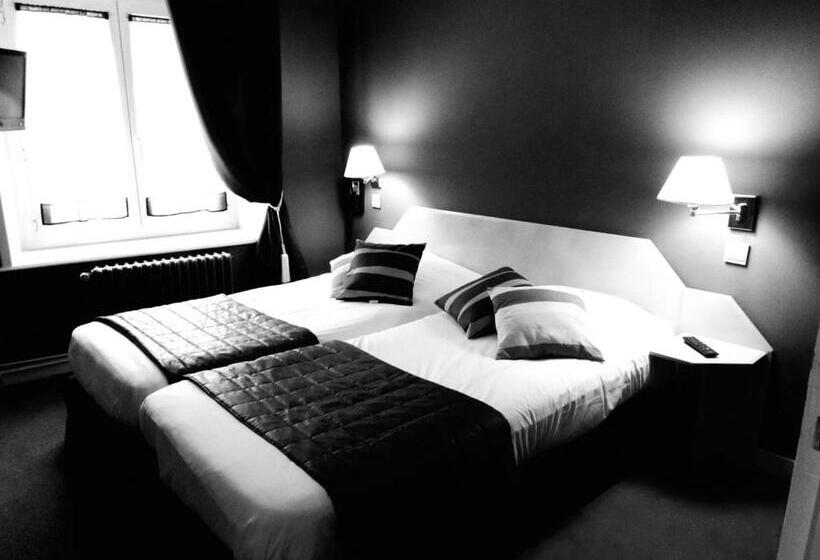 اتاق استاندارد چهار تخته, Restaurant De La Marne