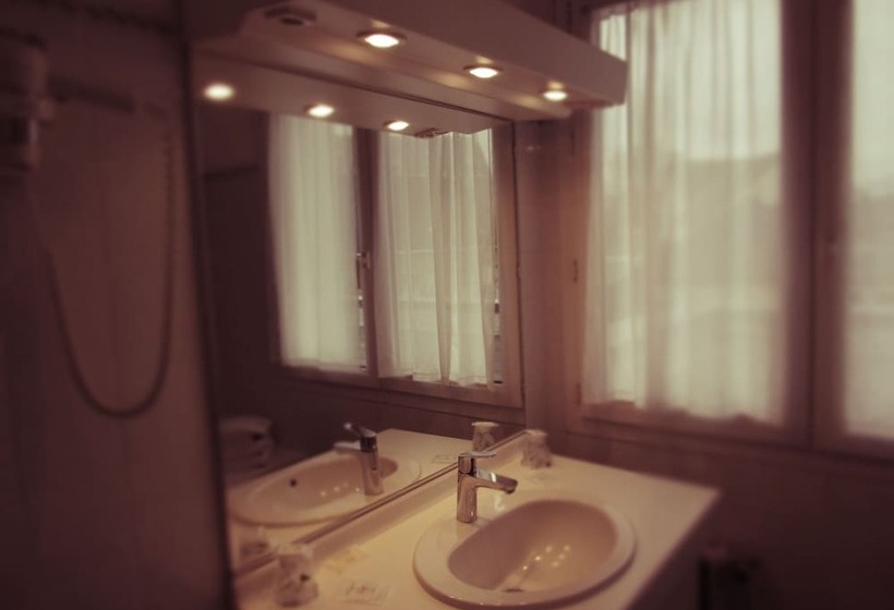 اتاق راحتی, Restaurant De La Marne