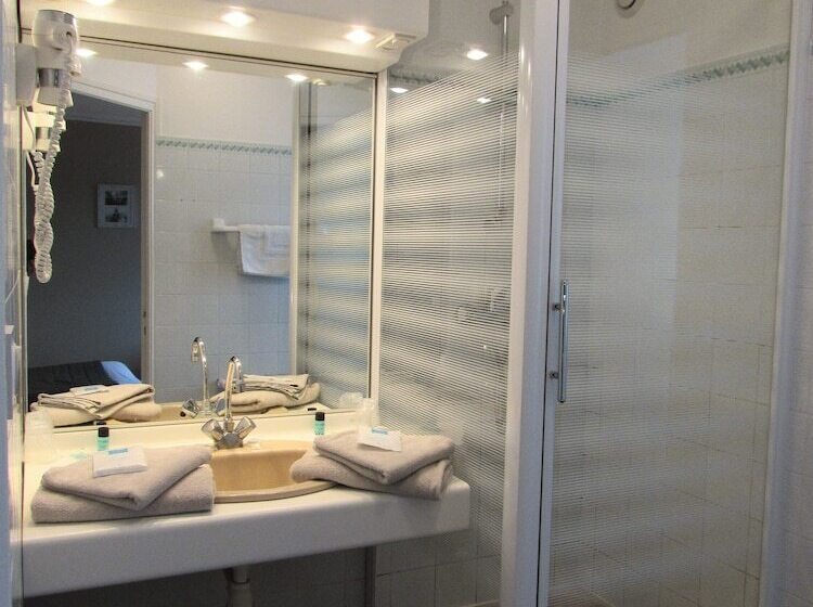 اتاق استاندارد, Restaurant De La Marne